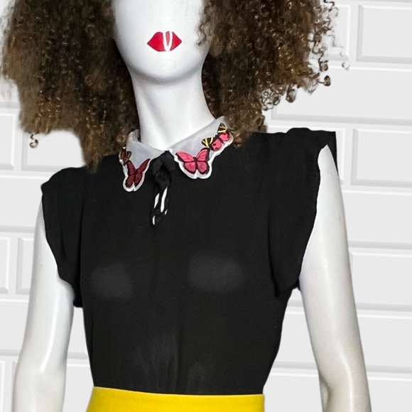 Blouse - Picture 2 of 3